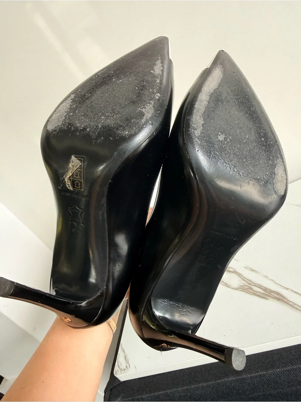 Tory Burch Black Pumps with White Pointed Toe